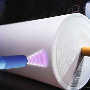 Die Ultraschallsensoren eignen sich für die Auf- und Abspulüberwachung, wobei die Versionen mit IO-Link-Schnittstelle die Entfernung zwischen Sensor und Objekt auch als Digitalwert bereitstellen können.