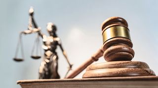 Die Haftungs- und Klagerisiken für Vorstände und Geschäftsführer werden in den nächsten Jahren laut Allianz weiter zunehmen. (Bild: © Studio_East - stock.adobe.com)