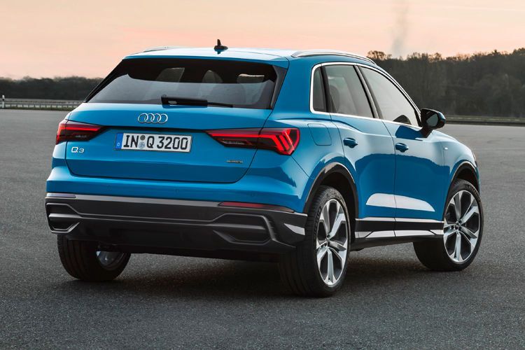 ... das Kofferaumvolumen um 160 Liter auf 1.525 Liter ansteigen, sondern ... (Audi)