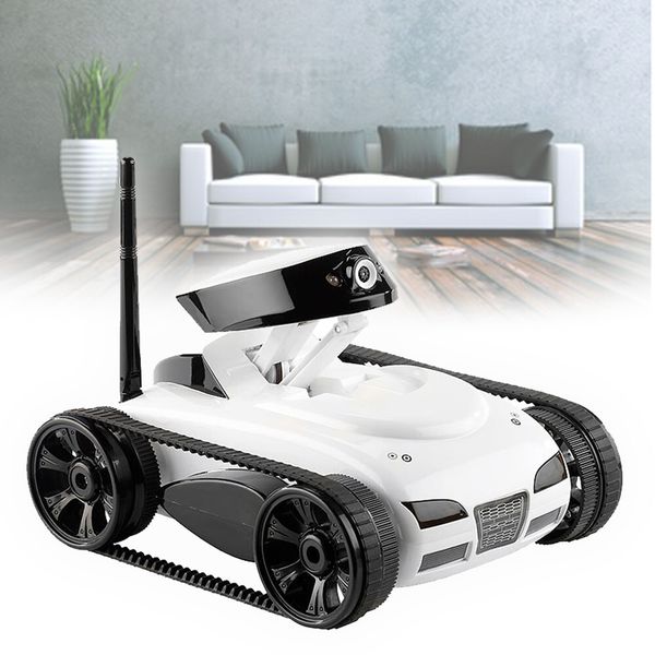 Der „i-Spy Tank - RC Panzer mit WLAN-Kamera“ ist ein tolles Geschenk für alle Spielkinder und Technikfreaks. Bei Monsterzeug.de kostet der Roboter 99,95 Euro. (© virtua73 - Fotolia)