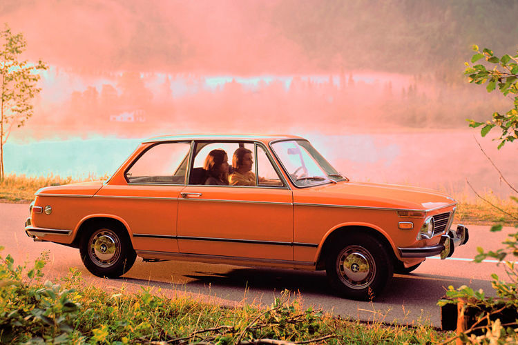 Ebenfalls im Jahr 1971 findet die Einführung der Typen 1802 und 2002 tii (mit Einspritzmotor) statt. (Foto: BMW)