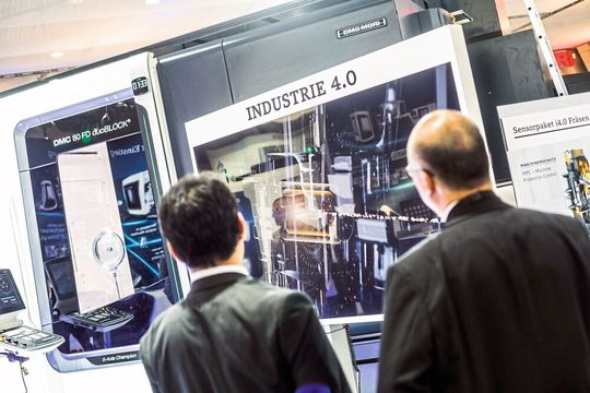 L’AMB le montre : les solutions mécaniques et électriques sont de plus en plus souvent complétées par des concepts numériques intelligents. L’AMB le montre : les solutions mécaniques et électriques sont de plus en plus souvent complétées par des concepts numériques intelligents.