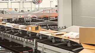 Beumer bietet mit seinen Sortier- und Verteilanlagen eine präzise, kontrollierte Sortierung bei maximaler Flexibilität. (Beumer)