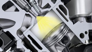 Synthetische Kraftstoffe sind im Idealfall klimaneutral. Porsche will sie deshalb selbst entwickeln. (Bild: Porsche)