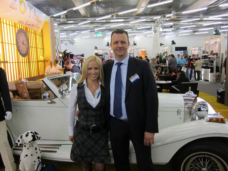 Diana-Maria Brose und Konstantin Flabouriaris, Viewsonic   (Bild: IT-BUSINESS)