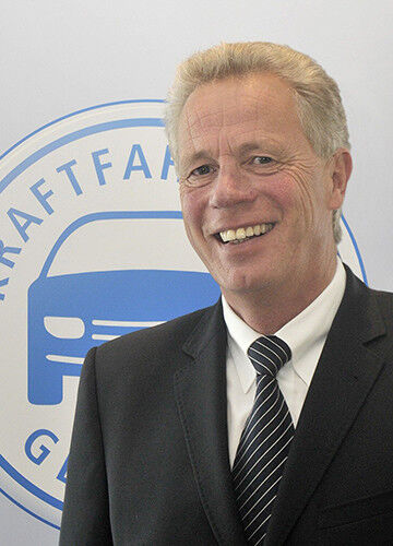 Als ZDK-Vizepräsidenten bestätigt wurden Ulrich Fromme, Sprecher der Fabrikatsvereinigungen, und ... (Foto: Promotor)