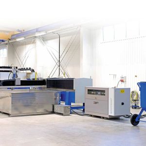 Das T-Modell «Advanced-Paket» umfasst eine Reihe nützlicher Funktionswerkzeuge wie etwa Höhensensor und Kopfschutz.(Bild:  Water Jet Sweden)