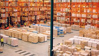 Logistikprozesse auslagern? Kloepfel 4th-Party-Logistic Solutions will das möglich machen. (Axisadman / CC BY-SA 3.0)