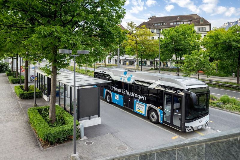 Der Nahverkehr mit Bus und Bahn soll bei der Verkehrswende eine wichtige Rolle spielen. Allerings fehlen die Fahrer. Der Nahverkehr mit Bus und Bahn soll bei der Verkehrswende eine wichtige Rolle spielen. Allerings fehlen die Fahrer.