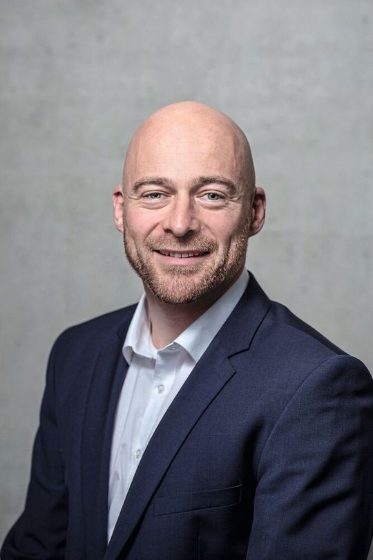 Sebastian Schnaitmann verstärkt die Geschäftsführung der Novotechnik Messwertaufnehmer OHG.(Bild:  Novotechnik Messwertaufnehmer OHG)