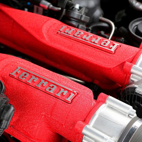 Auch bei Ferrari standen die Bänder wegen Corona mehrere Wochen still.(Foto:  Ferrari)