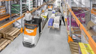 Bei den mit der iGo-neo-Technologie ausgestatteten Horizontalkommissionierern OPX von Still ermöglicht Hybrid-Tracking optimales Kommissionieren im Team. (Still)