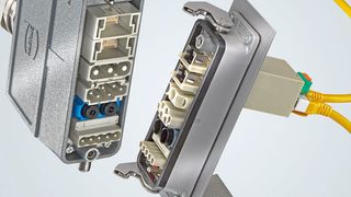 Das Bild zeigt Han-Modular-Switch-US4 im modularen Steckverbinder, der Leistungen bis 40 A, Signale und Druckluft überträgt. (Bild: Harting)
