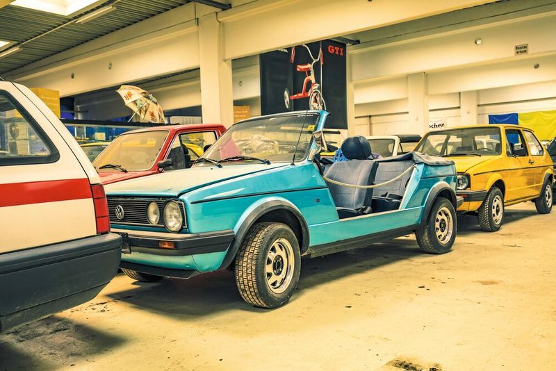 Dach, Türen, Kofferraum? Beim Blick auf diese Golf-Variante sind das überbewertete Autoteile. (Bild: VW)