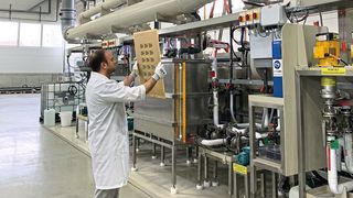 Neue Produktionslinie zur Veredelung von Leiterplatten mit chemisch Nickel-Gold in Betrieb (Bild: MicroCirtec)