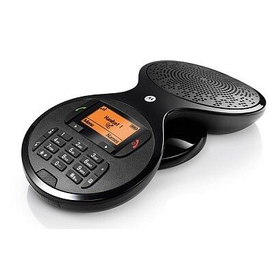 Motorola AC1000. Das Motorola AC1000 schnurlose Audiokonferenzsystem ist für Familien, Profis und Unternehmen gleichermaßen entworfen. Es bietet hohe Tonqualität zu einem erschwinglichen Preis. (Bild: Motorola/ifa)