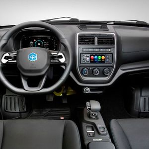 Der Innenraum bietet Pkw-ähnlichen Komfort.(Bild:  Piaggio)