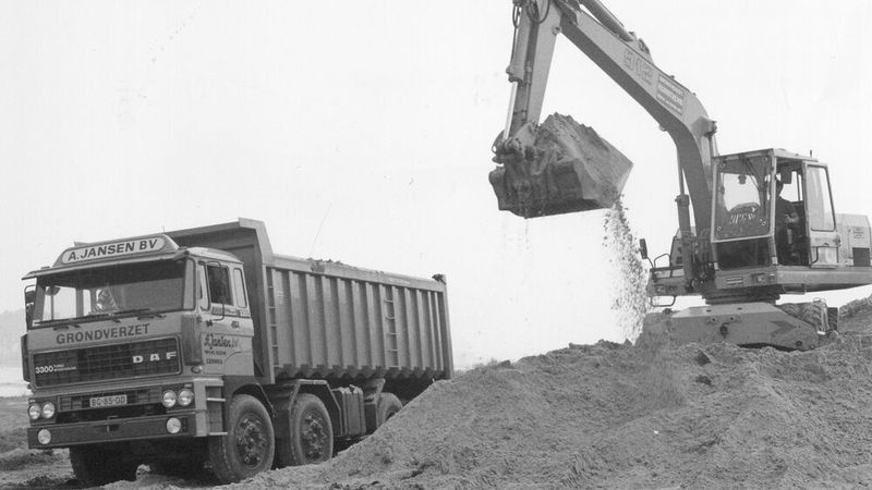 Im Februar 1982 wurde das Modell 3300 mit einem leiseren und saubereren DKX-1160-Motor mit 330 PS (243 kW) vorgestellt, das in dem modifizierten Fahrerhaus eine bessere Schalldämmung bot. (Bild: DAF)