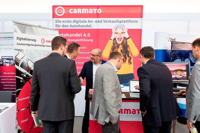 Carmato war zum ersten Mal als Aussteller beim Deutschen Remarketing Kongress. Die An- und Verkaufsplattform stieß auf Anhieb auf großes Interesse. (Bild: Stefan Bausewein)