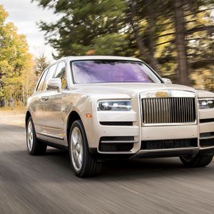 (Rolls-Royce)