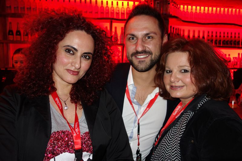 Besa mit Erik Lange, Tech Data, und Ufo (Bild: IT-BUSINESS)