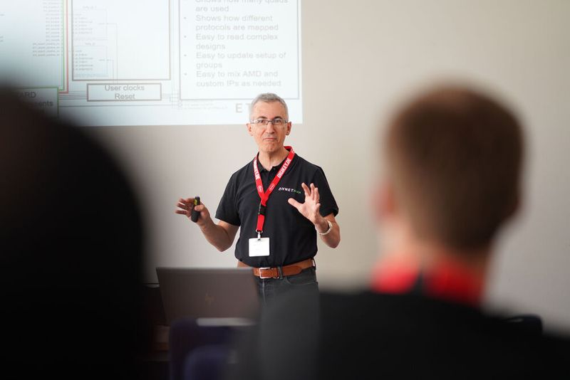 FPGA Conference Europe 2022: Über 70 Sprecher, 100 Vorträge und über 250 Teilnehmer – nach zwei Jahren mit Corona-bedingten Digitalkonferenzen fand die dreitägige FPGA Conference vom 5. bis 7. Juli 2022 endlich wieder als Präsenzveranstaltung statt. Besondere Highlights waren die spannende Keynote von Nick Ni von AMD/Xilinx, die interessante Couchtalk-Expertenrunde, der traditionelle BBQ-Grillabend sowie die vielen glücklichen Gewinner der Verlosungsaktionen.  (Bild: Nadine Stegemann)