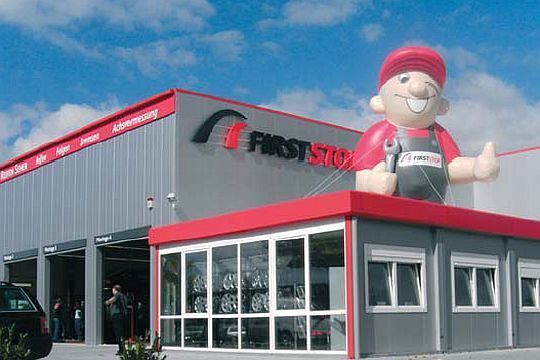 Auch für den Reifenfachhandel baut Graeff Betriebe mit angeschlossenen Werkstattboxen. (Archiv: Vogel Business Media)