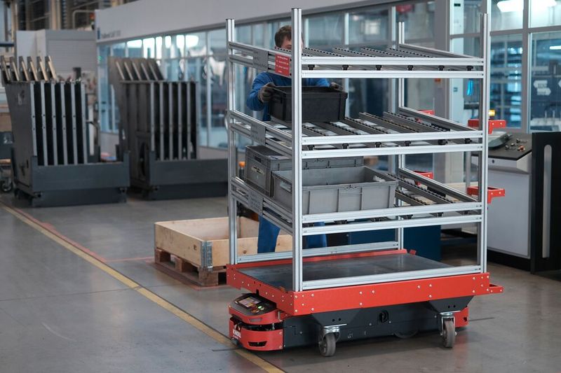 Beladung Transportwagen. (Bild: Safelog)