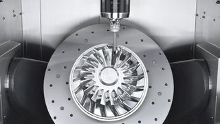 Neue 5-Achs-Maschine für die komplexe Zerspanung von Litz Hitech. (Bild: Litz Hitech)