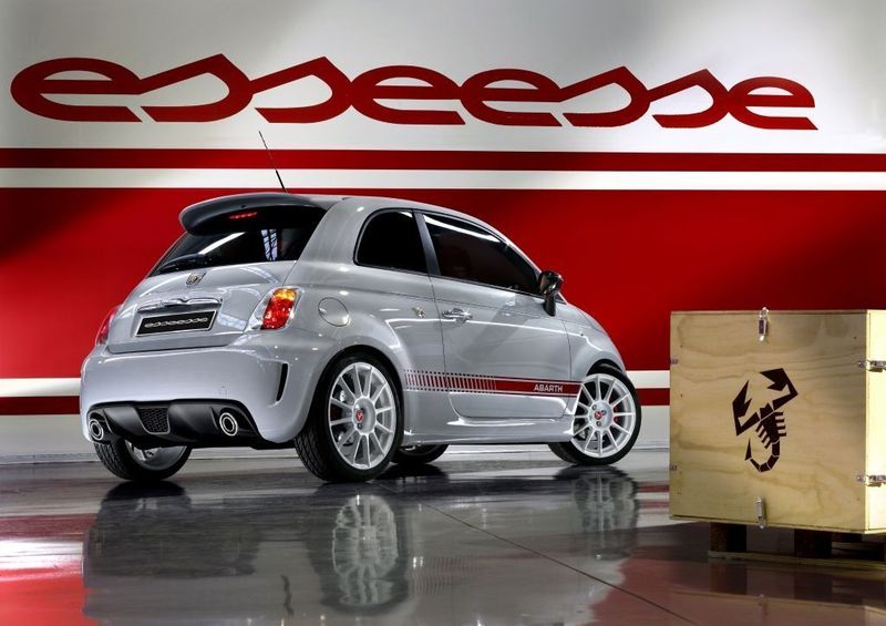 Kurzer Radstand und hoher Schwerpunkt sind zwar keine idealen Voraussetzungen, aber mit viel Detailarbeit an Aerodynamik und Fahrwerk hat Fiat ein sportliches Fahrverhalten erzielt. Fotos: Fiat (Archiv: Vogel Business Media)
