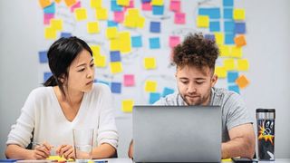 Dual Studierende sind bei Volkswagen eigentlich für die Verwaltung vorgesehen. Der aktuelle Jahrgang soll jetzt aber am Fließband starten. (Bild: VW)