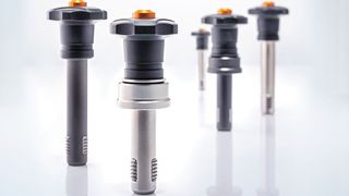 Die Gewindesperrbolzen von Erwin Halder erleichtern die Montage von Bauteilen. Mit Axiallager sind sie für alle Anwendungen geeignet, bei denen eine höhere Spannkraft benötigt wird.   (Bild: Erwin Halder)