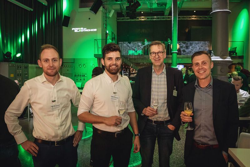 Unter dem Motto „Power of Electronics” versammelten wir am 18. und 19. Oktober 2022 sechs Elektronikkonferenzen in Würzburg: Entwicklerforum Leistungselektronik, DC/DC-Wandler-Tag, Schaltnetzteiletag, Batteriepraxis Forum, Praxisforum Elektrische Antriebstechnik und Cooling Days. Auch 2023 findet Power of Electronic statt. Merken Sie sich bereits jetzt den Termin vor: 17. bis 18. Oktober 2023.  (Bild: Stefan Bausewein )