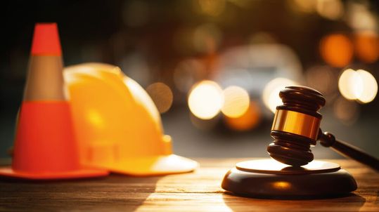 Das neue Tariftreuegesetz verpflichtet Unternehmen bei Bundesaufträgen ab 50.000 Euro zur Einhaltung tariflicher Arbeitsbedingungen.(Bild: ©  Bonsales - stock.adobe.com)