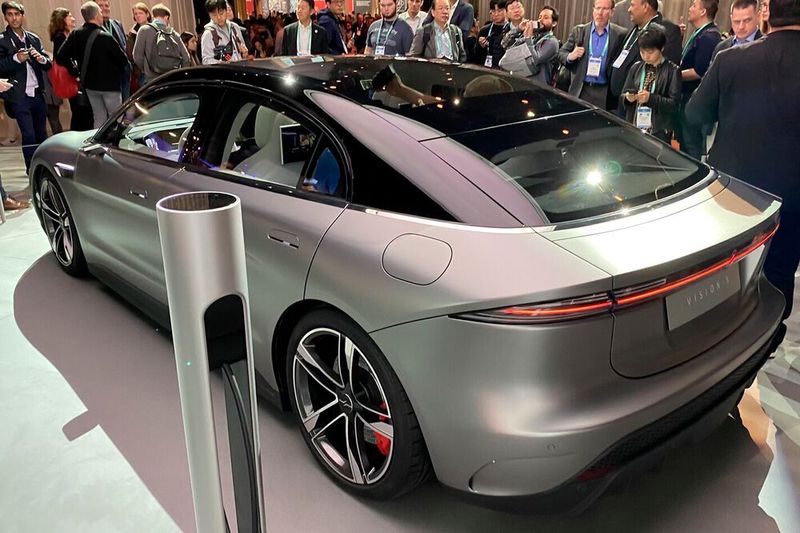 ... die drei großen deutschen Zulieferer Bosch, Continental und ZF waren mit an Bord. (press-inform)