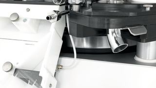 Die BASF-Formulierung Ibuprofen DC 85 hilft die Tablettiergeschwindigkeit zu beschleunigen. (Ima; ©Kenishirotie - stock.adobe.com)