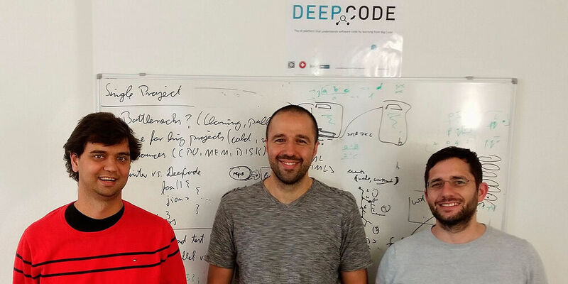 Die Gründer von Deepcode (von links nach rechts): Veselin Raychev, CTO; Boris Paskalev, CEO; und Martin Vechev, Leiter des Secure, Reliable, und Intelligent Systems Lab.