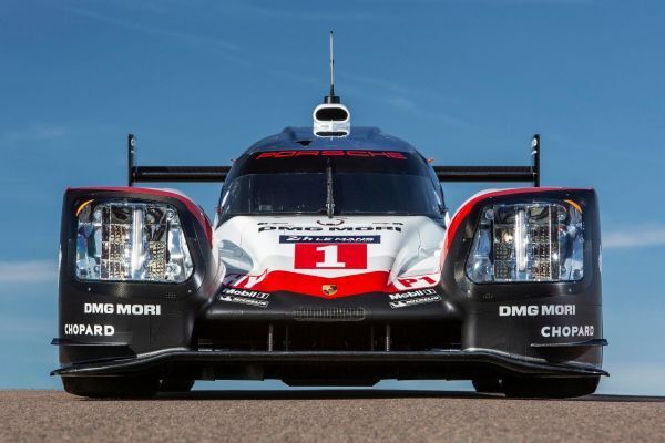 Der in Weissach entwickelte 919 Hybrid ist der einzige Prototyp, der nicht nur beim Bremsen, sondern auch beim Beschleunigen Energie zurückgewinnt.  (Porsche)