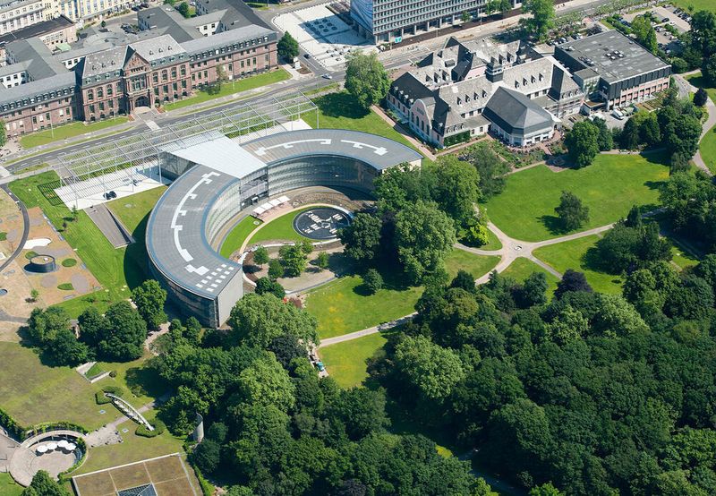 Platz 2: Bayer mit 43,545 Milliarden Euro Jahresumsatz im Geschäftsjahr 2019 (Bayer)