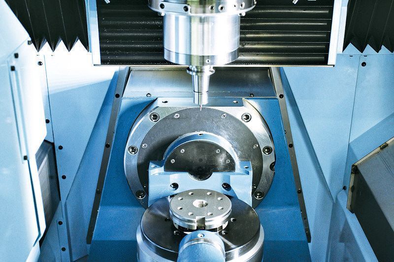 Arbeitsraum  des Matsuura Vertikal-Bearbeitungszentrums LF-160. (Matsuura)