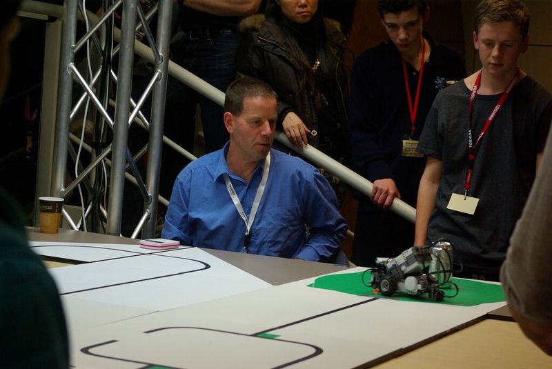 Auch andernorts sorgen die Robocup-Wettbewerbe für Spannung. (Bild: Flickr/Samuel Mann)
