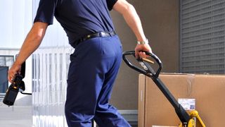 Durch die Verknüpfung der Bordero- mit den Palettendaten bei IDS bekommt der Empfänger vorab online die Information, wie viele Paletten/Gitterboxen ihn am nächsten Tag erreichen. (Bild: IDS)