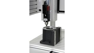 1 EuroMod Basiseinheiten: Die mechanische Basis für die EuroMod-Basiseinheiten bilden stabile, schwingungsarme Stahl-Aluminium-Konstruktionen aus isel-Systemprofilen und -Elementen. Bilder iselautomation (Archiv: Vogel Business Media)