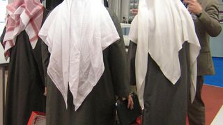 „Ich bin überzeugt, unser neues Büro in Dubai bringt uns vielen Kunden, einen entscheidenden Schritt näher.“ erklärt Peter Schmid, Geschäftsführer Waldner Middle East (rechts im Bild).  (Bild: Waldner)