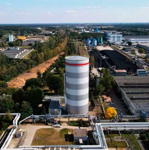 Veolia has recently unveiled a flagship district heating project in Poznań: a multi-energy cogeneration plant that supplies heat to 60 % of Poznań's 560,000 residents. (Source:  Veolia)