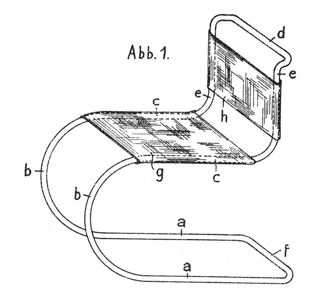 Ein Stuhl ohne Hinterbeine: Der „Freischwinger“ wurde 1927 durch den Architekten Ludwig Miës van der Rohe patentiert. Das Besondere: Statt vier starrer Stuhlbeine hat der Freischwinger ein aus einem Rohrstrang gebogenes Traggerüst, das ein federndes Sitzen ermöglicht. Als Sitzfläche und Rückenlehne dienen um die Sitzleisten und die Streben gespannte Bahnen aus Leder oder Stoff. Bis heute findet man zahlreiche Varianten des Designermöbels.  (Bild: Deutsches Patent- und Markenamt)