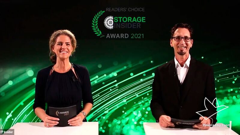 Margit Lieverz und Dr. Jürgen Ehneß, Chefredakteur von Storage-Insider, moderierten auch in diesem Jahr die Verleihung der Storage-Insider Readers’ Choice Awards. (Vogel IT-Medien)