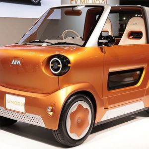 Auf der Japan Mobility Show präsentiert AIM sein kompaktes, elektrisches Konzeptauto Micro 01.(Bild:  Jama)