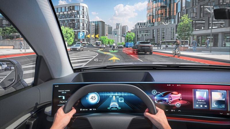 Automakers and suppliers are exploring the diverse use of generative AI in vehicle cockpits.(Image: Aumovio)