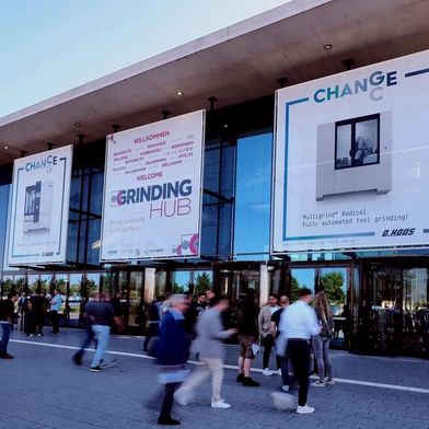 Es ist zwar noch ein Jahr Zeit, bis die Schleiftechnikmesse Grindinghub wieder in Stuttgart auf Besucher wartet. Aber wer Ausstellen will, der sollte sich jetzt bereits anmelden, informieren der VDW und die Messe Stuttgart. (Bild: VDW)